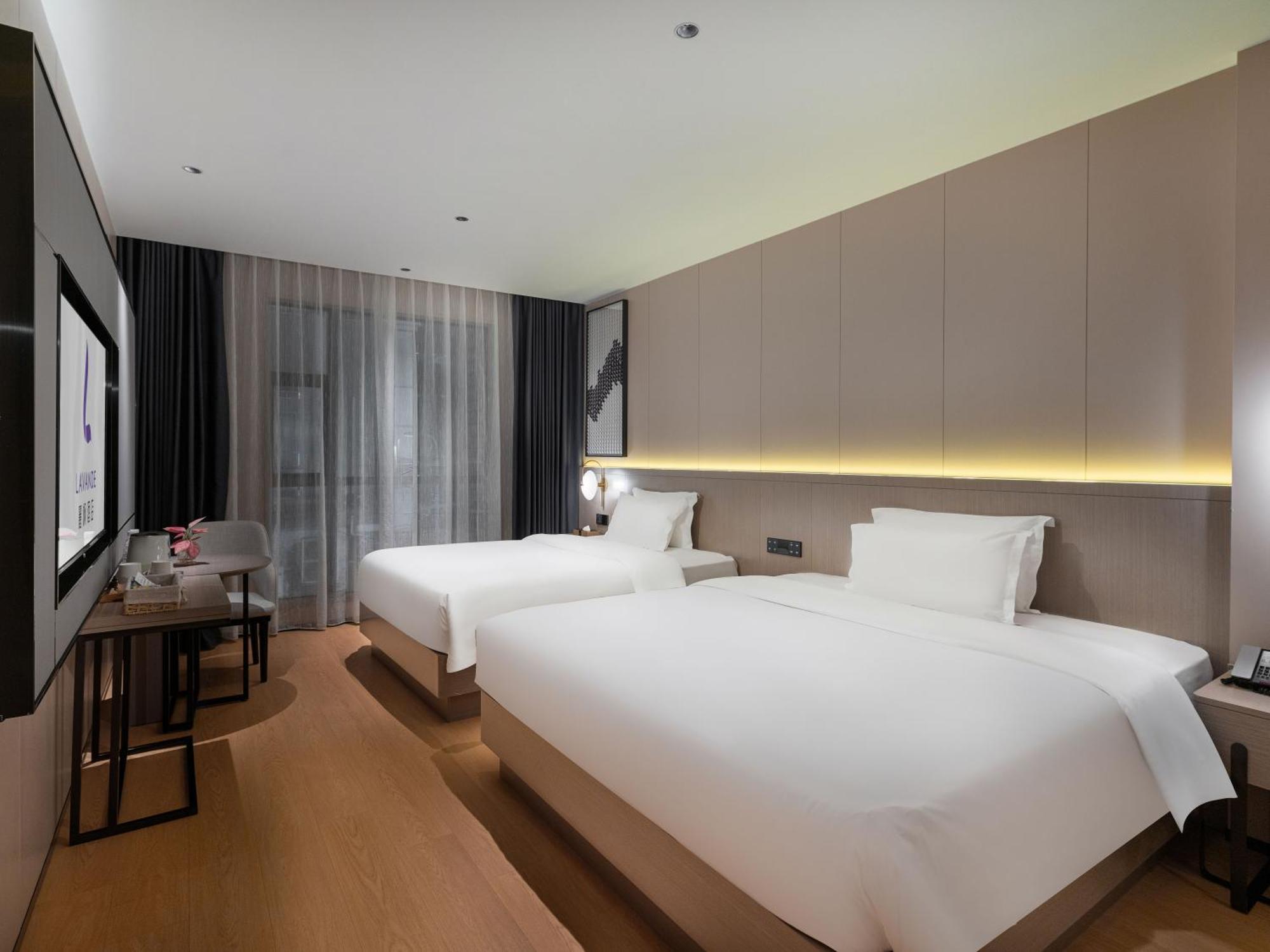 Lavande International Hotel Guangzhou Taikoo Hui Square Shipaiqiao Metro Station Branch - Free Shuttle Bus To Canton Fair Complex During Canton Fair Period & Free Vpn Internet Access Kültér fotó