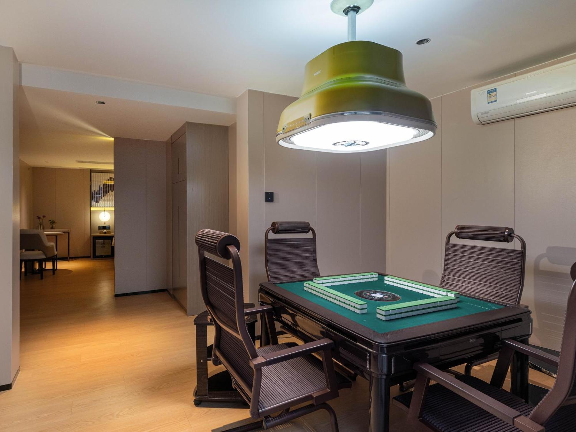 Lavande International Hotel Guangzhou Taikoo Hui Square Shipaiqiao Metro Station Branch - Free Shuttle Bus To Canton Fair Complex During Canton Fair Period & Free Vpn Internet Access Kültér fotó