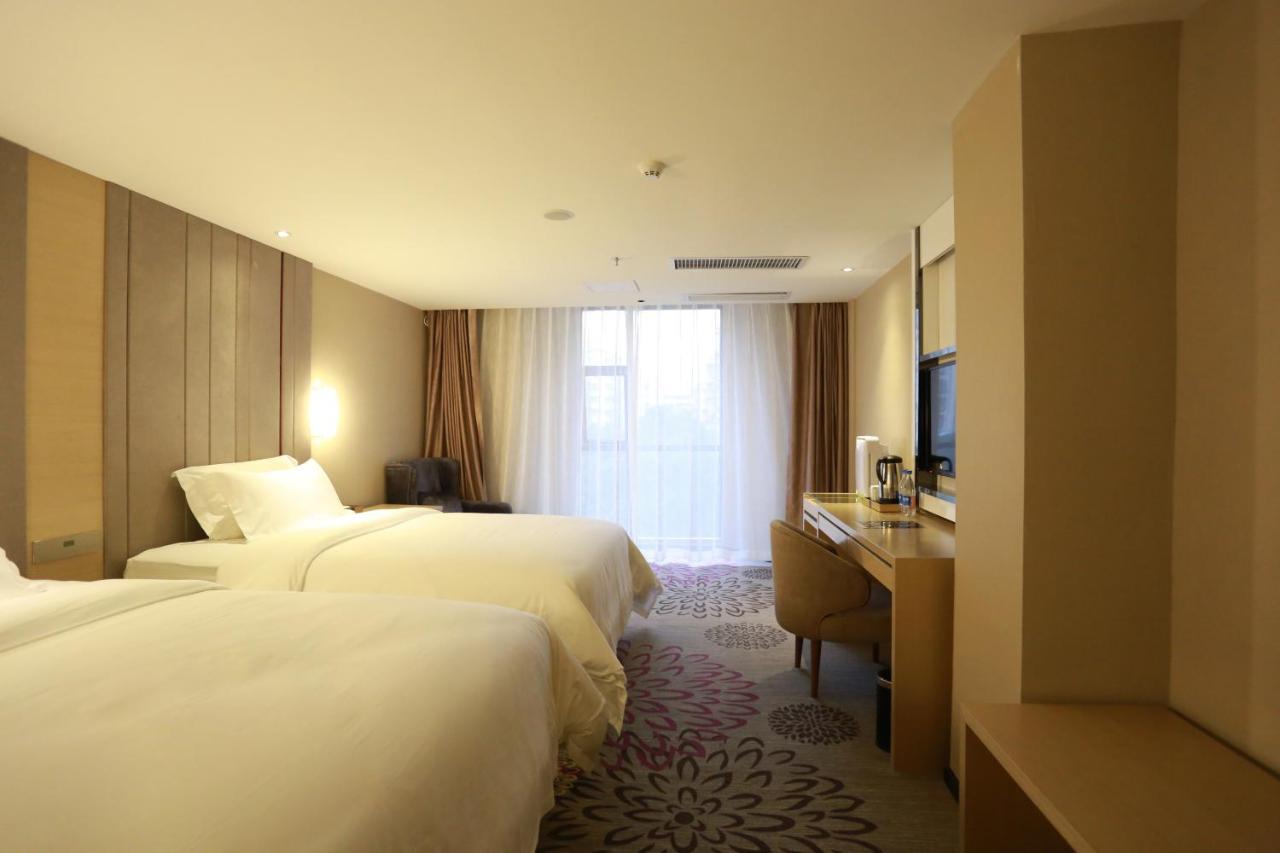 Lavande International Hotel Guangzhou Taikoo Hui Square Shipaiqiao Metro Station Branch - Free Shuttle Bus To Canton Fair Complex During Canton Fair Period & Free Vpn Internet Access Kültér fotó