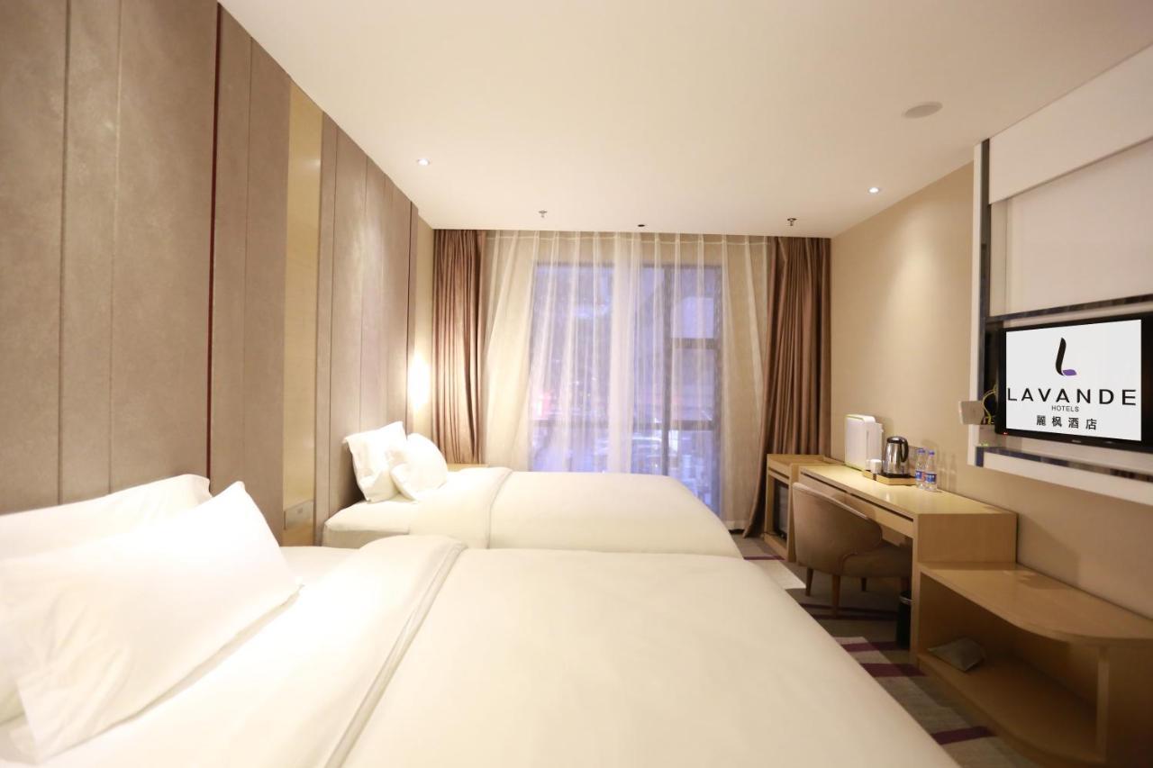 Lavande International Hotel Guangzhou Taikoo Hui Square Shipaiqiao Metro Station Branch - Free Shuttle Bus To Canton Fair Complex During Canton Fair Period & Free Vpn Internet Access Kültér fotó