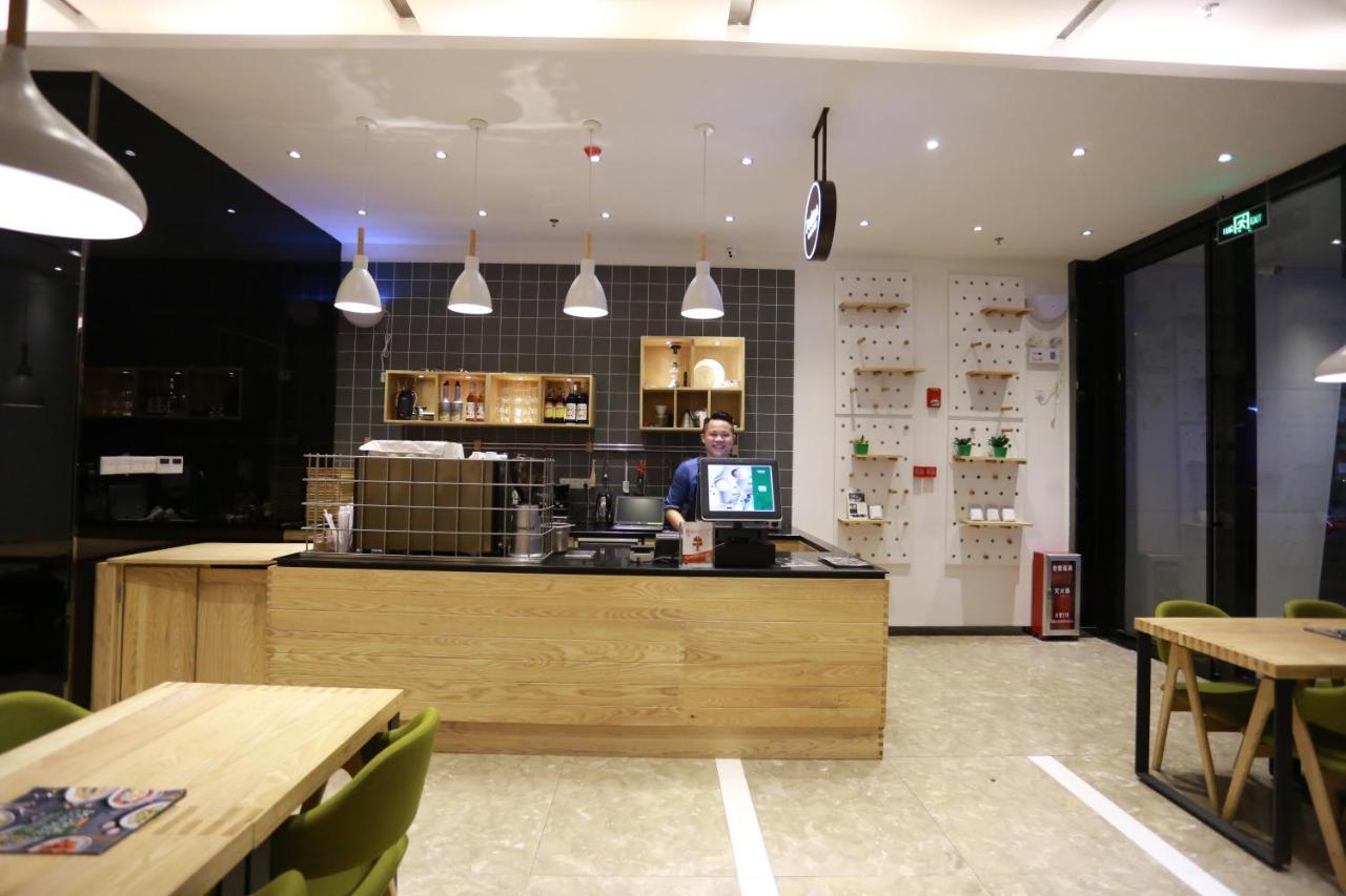Lavande International Hotel Guangzhou Taikoo Hui Square Shipaiqiao Metro Station Branch - Free Shuttle Bus To Canton Fair Complex During Canton Fair Period & Free Vpn Internet Access Kültér fotó