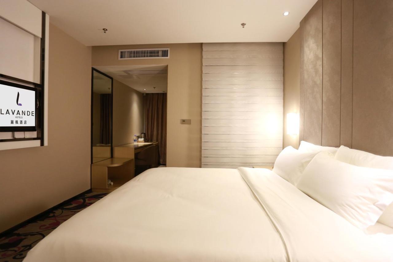 Lavande International Hotel Guangzhou Taikoo Hui Square Shipaiqiao Metro Station Branch - Free Shuttle Bus To Canton Fair Complex During Canton Fair Period & Free Vpn Internet Access Kültér fotó