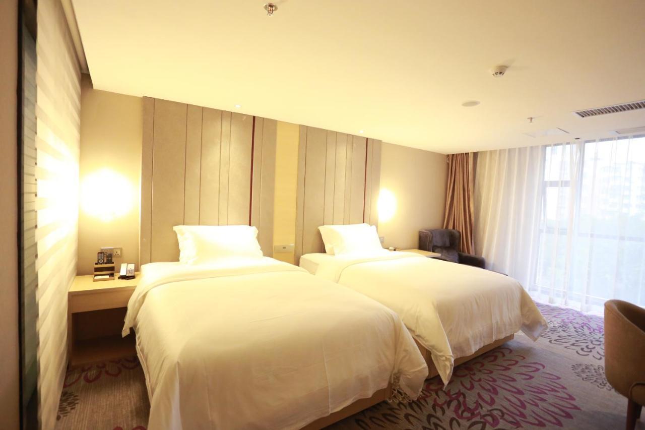 Lavande International Hotel Guangzhou Taikoo Hui Square Shipaiqiao Metro Station Branch - Free Shuttle Bus To Canton Fair Complex During Canton Fair Period & Free Vpn Internet Access Kültér fotó