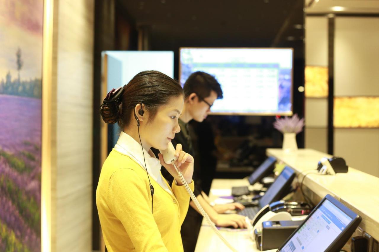 Lavande International Hotel Guangzhou Taikoo Hui Square Shipaiqiao Metro Station Branch - Free Shuttle Bus To Canton Fair Complex During Canton Fair Period & Free Vpn Internet Access Kültér fotó